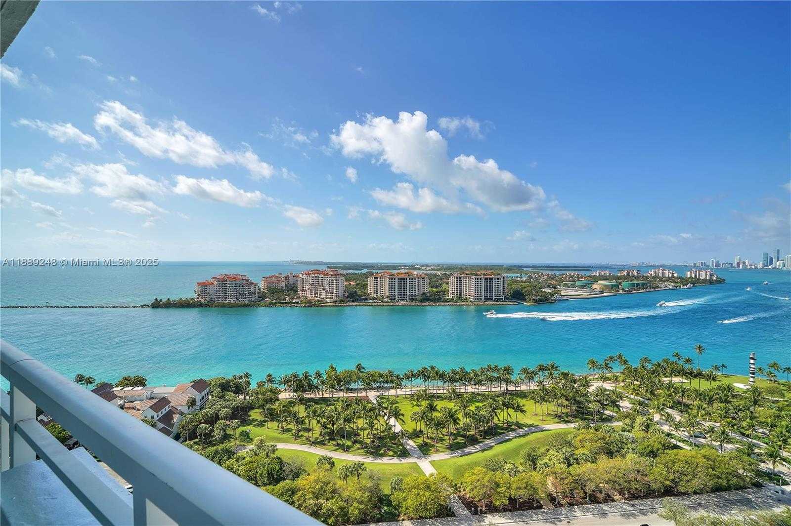 Small Image of 400 SOUTH POINTE DR #2305, Miami Beach Number 19