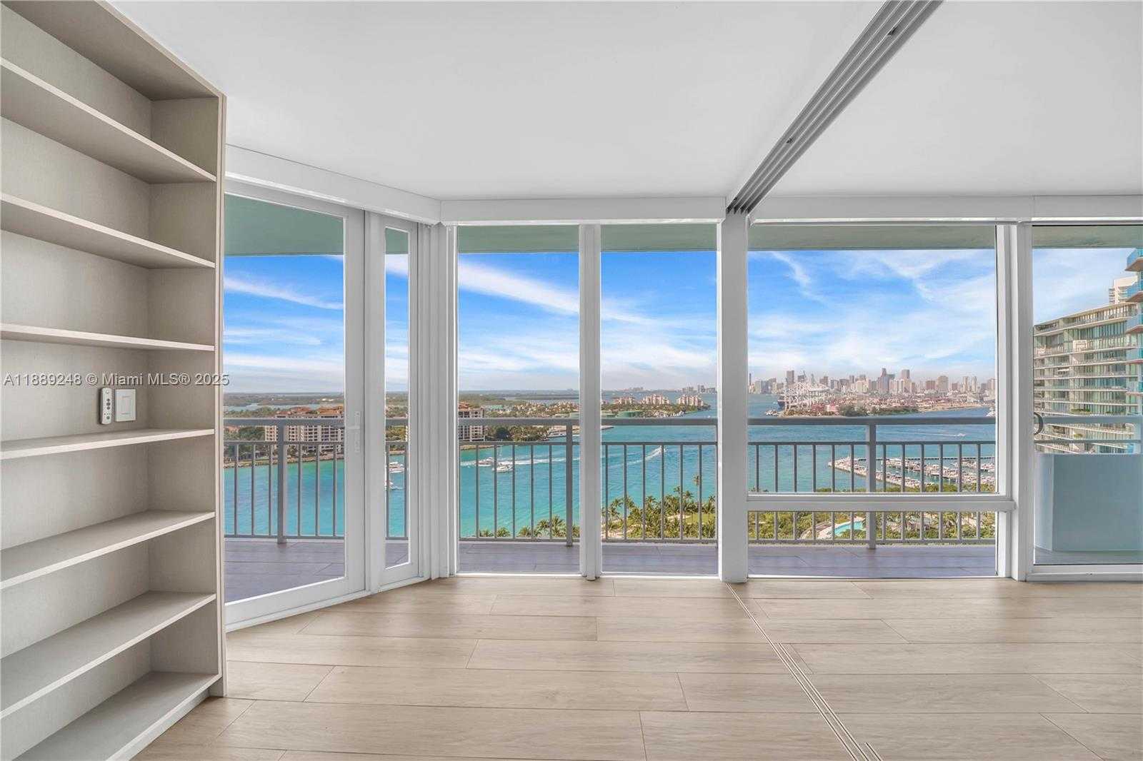 Small Image of 400 SOUTH POINTE DR #2305, Miami Beach Number 7