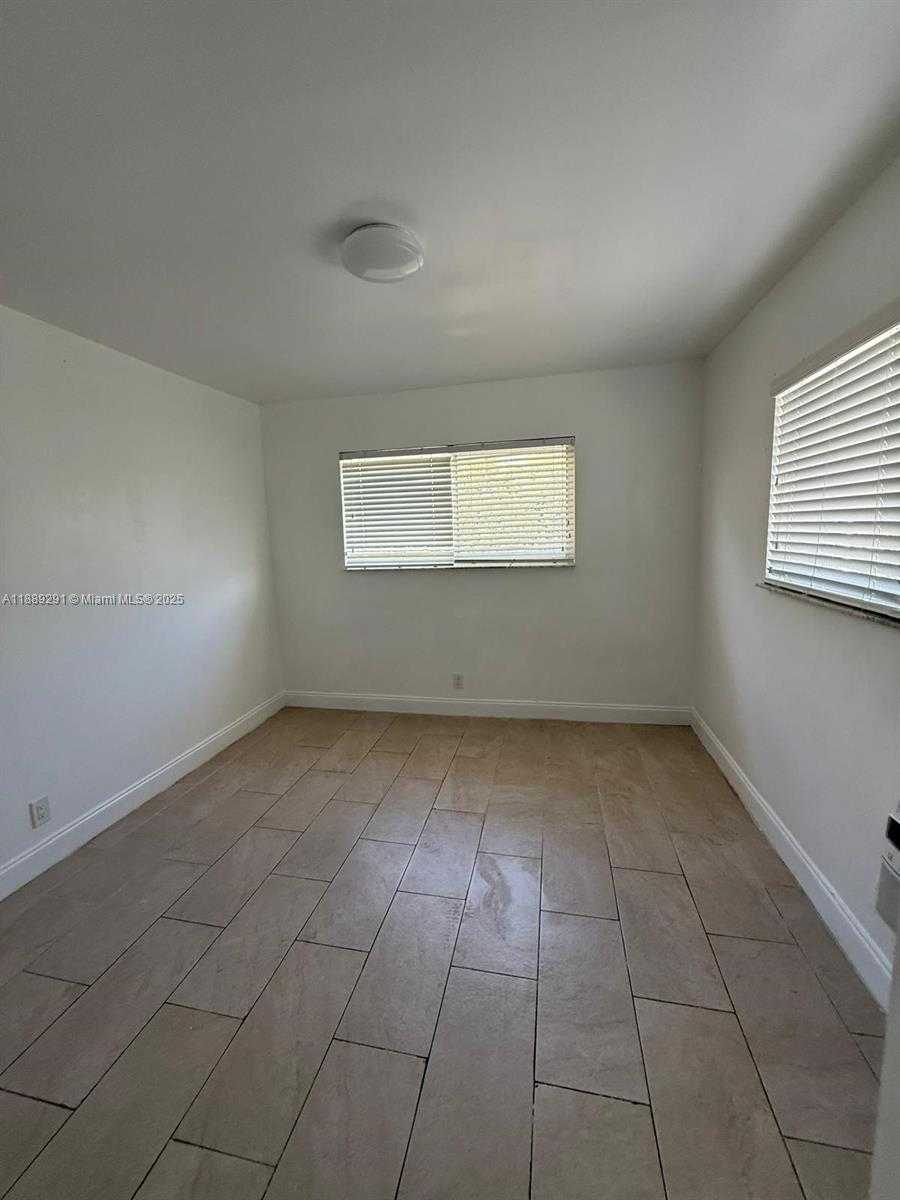 Small Image of 7155 RUE NOTRE DAME #6, Miami Beach Number 10