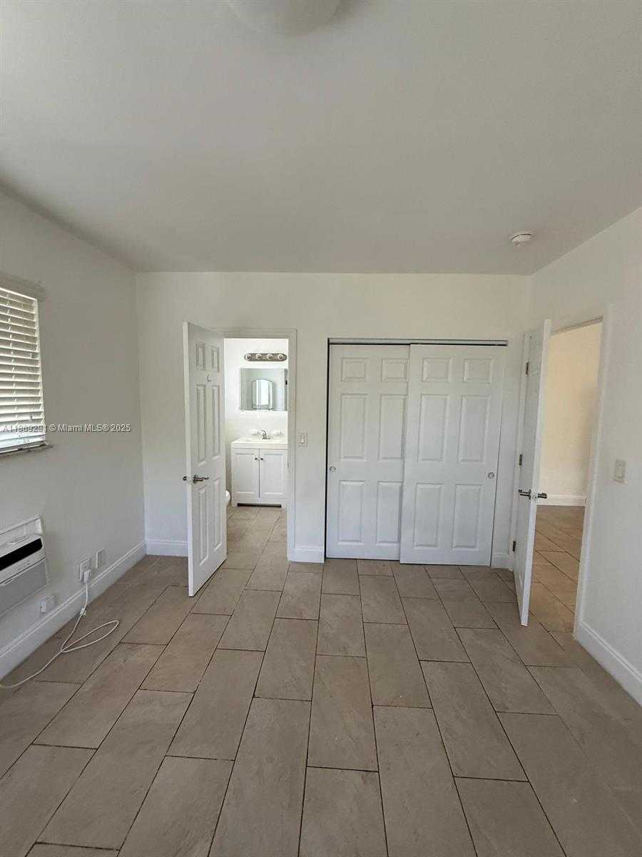 Small Image of 7155 RUE NOTRE DAME #6, Miami Beach Number 7