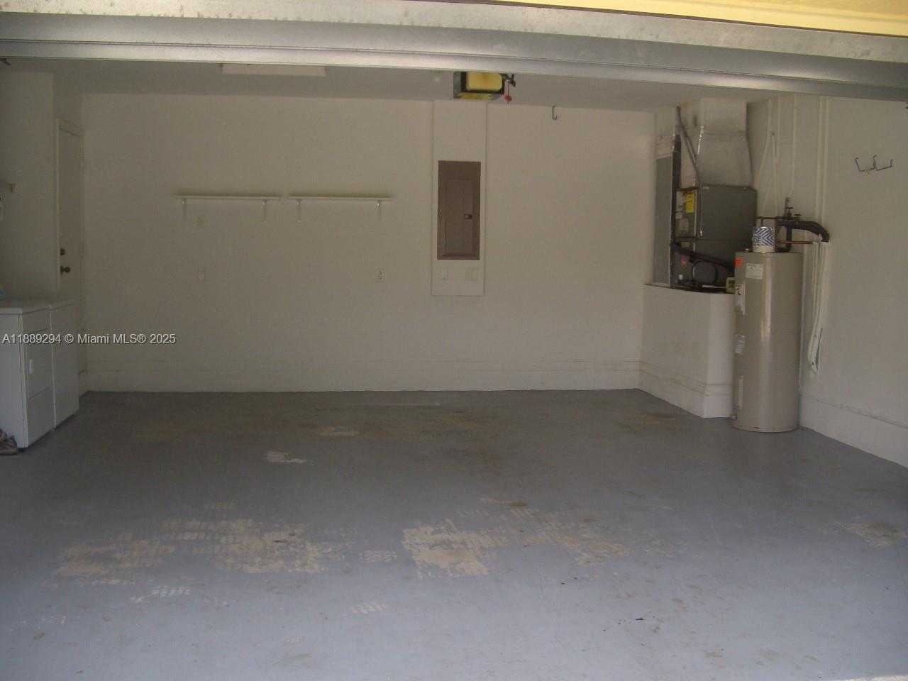 Small Image of Weston Number 6