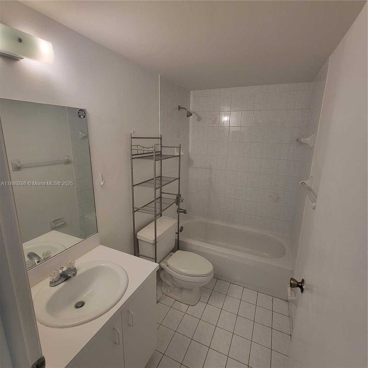 Small Image of 8019 LAKE DR #102, Doral Number 8