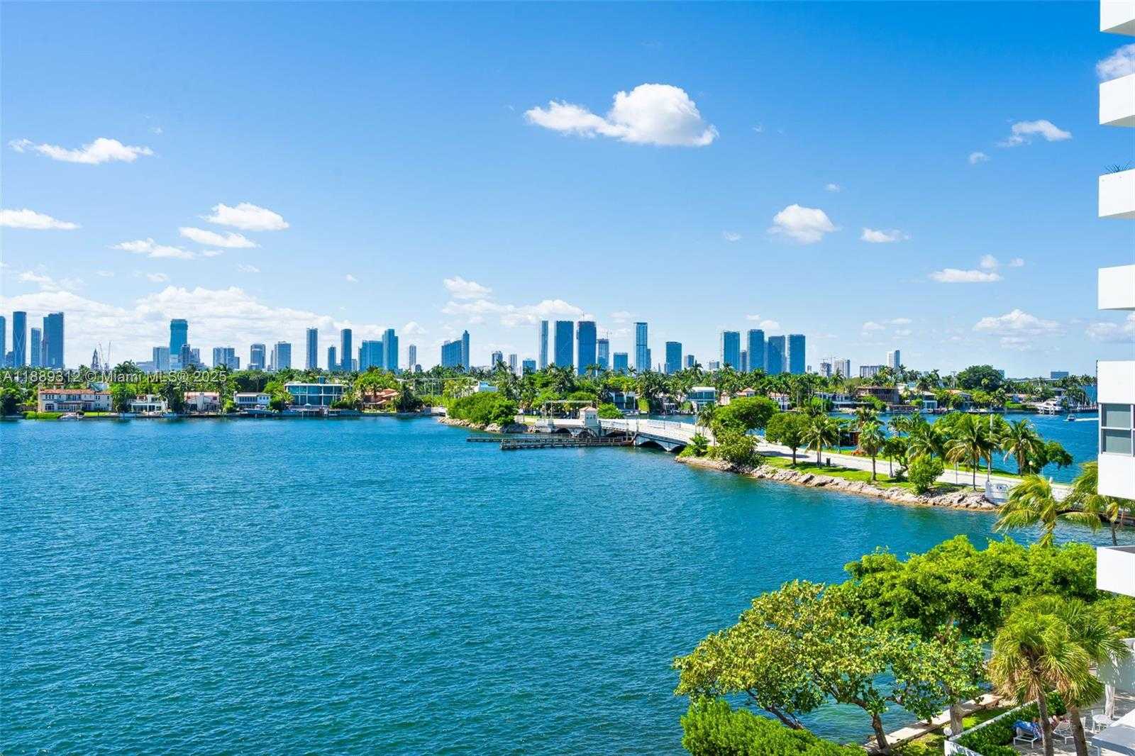 Small Image of 5 ISLAND AVE #5D, Miami Beach Number 15