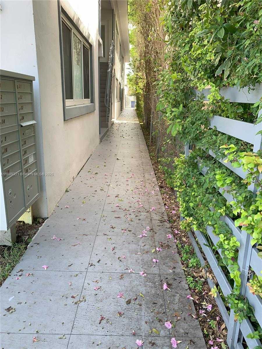 Small Image of 1035 EUCLID AVE #26, Miami Beach Number 17