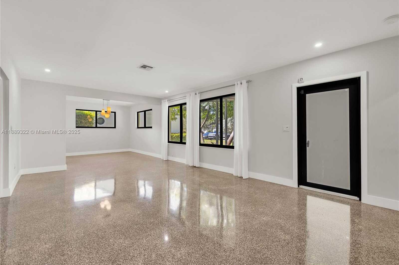 Small Image of 454 NORTH EAST 93 ST, Miami Shores Number 14