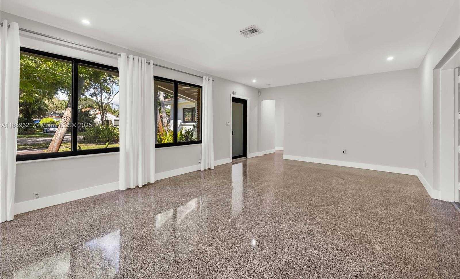 Small Image of 454 NORTH EAST 93 ST, Miami Shores Number 18