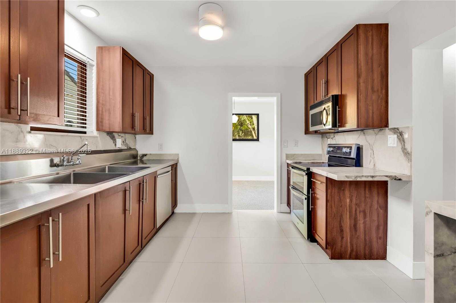 Small Image of 454 NORTH EAST 93 ST, Miami Shores Number 20