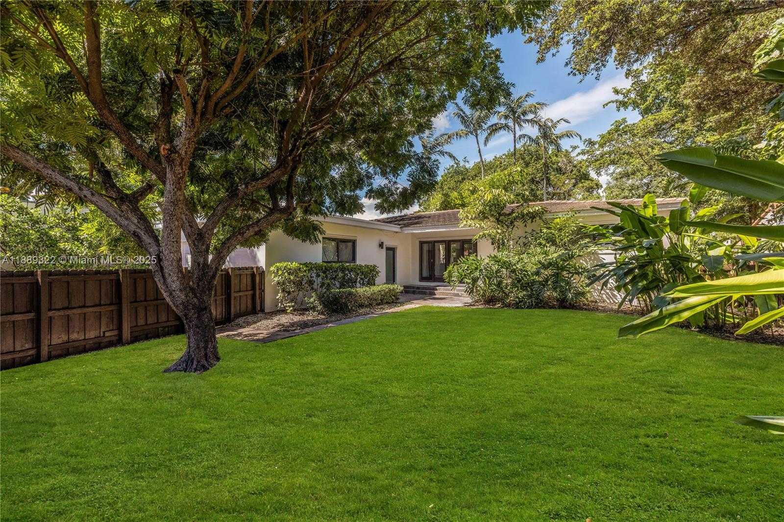 Small Image of 454 NORTH EAST 93 ST, Miami Shores Number 34