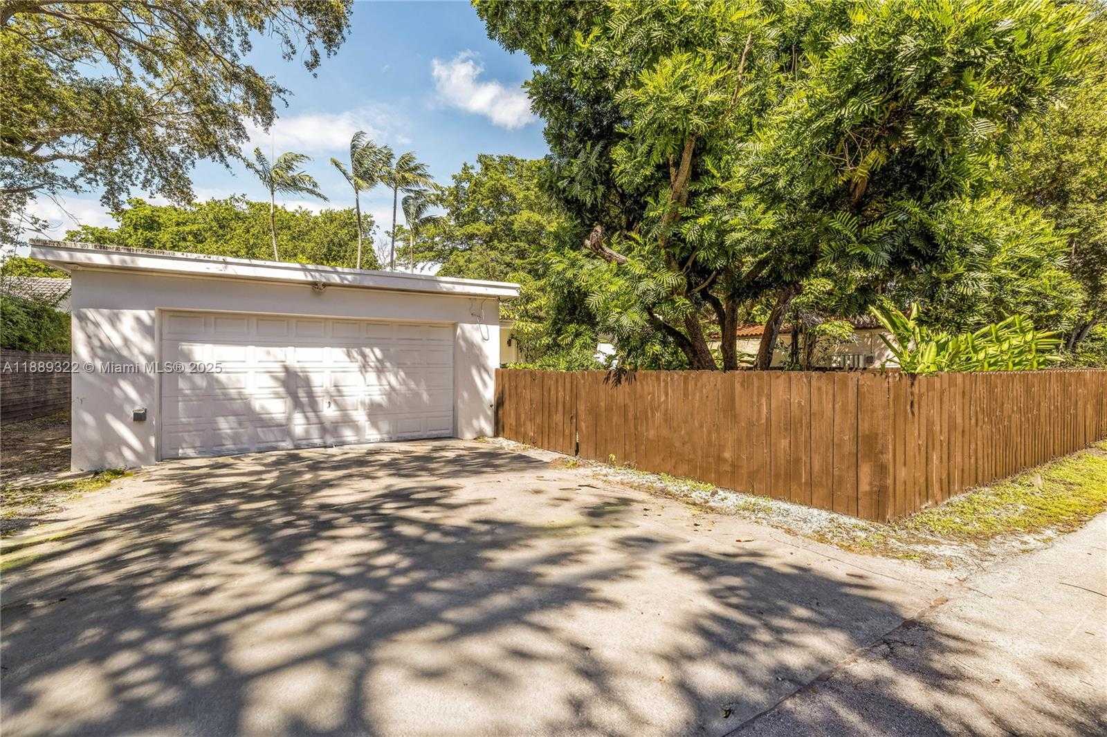 Small Image of 454 NORTH EAST 93 ST, Miami Shores Number 35