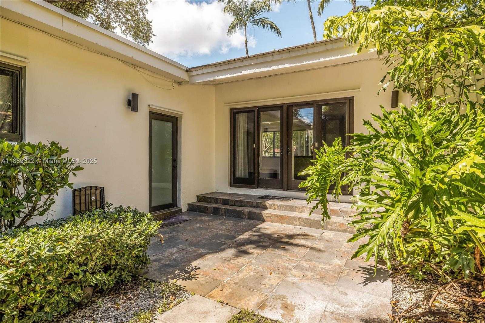 Small Image of 454 NORTH EAST 93 ST, Miami Shores Number 36