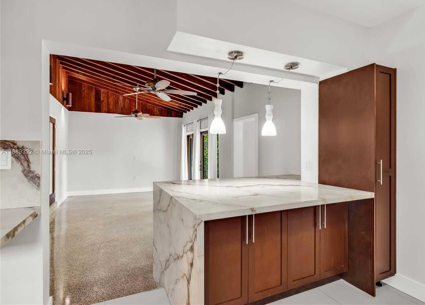 Small Image of 454 NORTH EAST 93 ST, Miami Shores Number 8