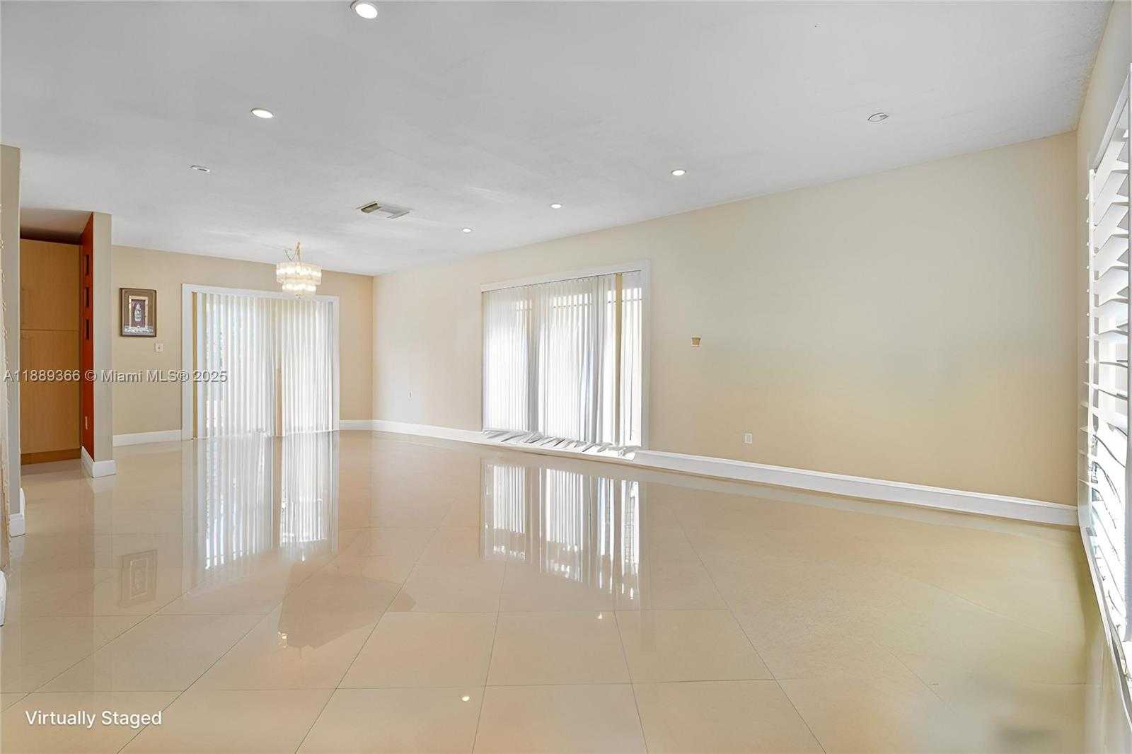 Small Image of 10201 NORTH WEST 57TH TER, Doral Number 3