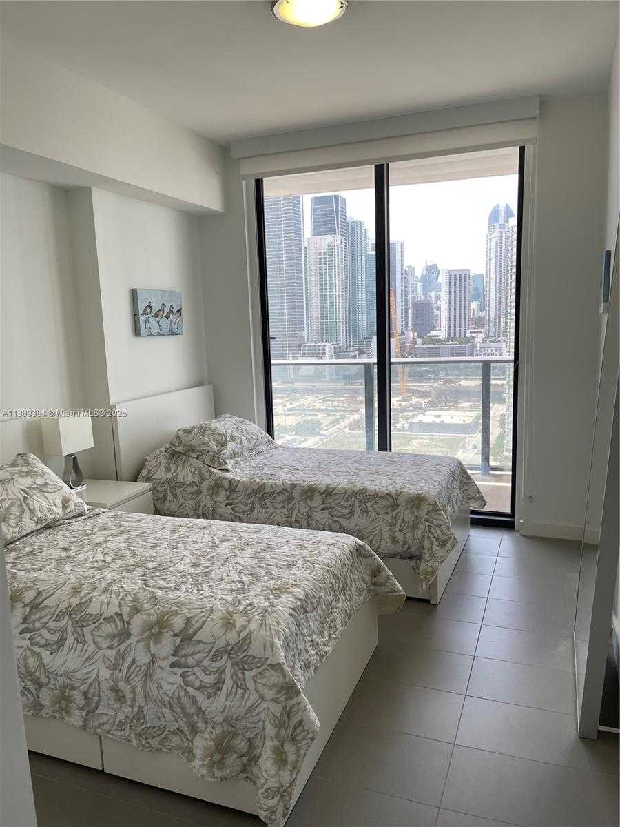 Small Image of 1600 NORTH EAST 1ST #2109, Miami Number 10