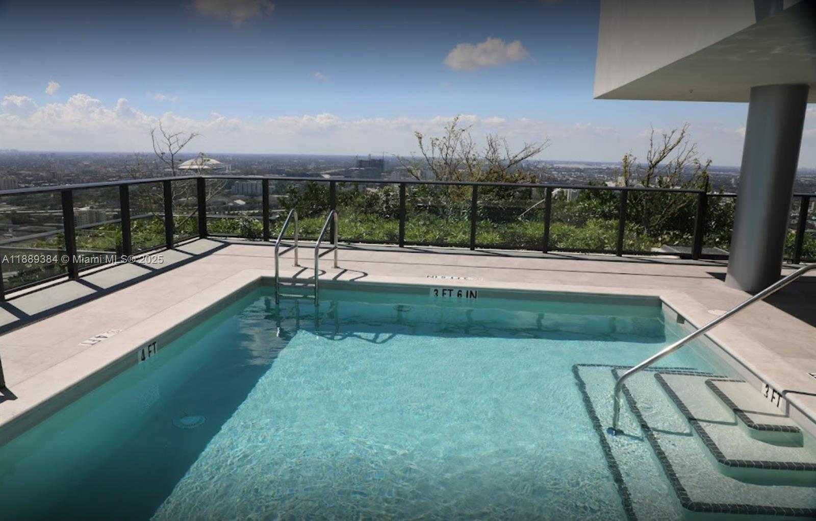 Small Image of 1600 NORTH EAST 1ST #2109, Miami Number 17