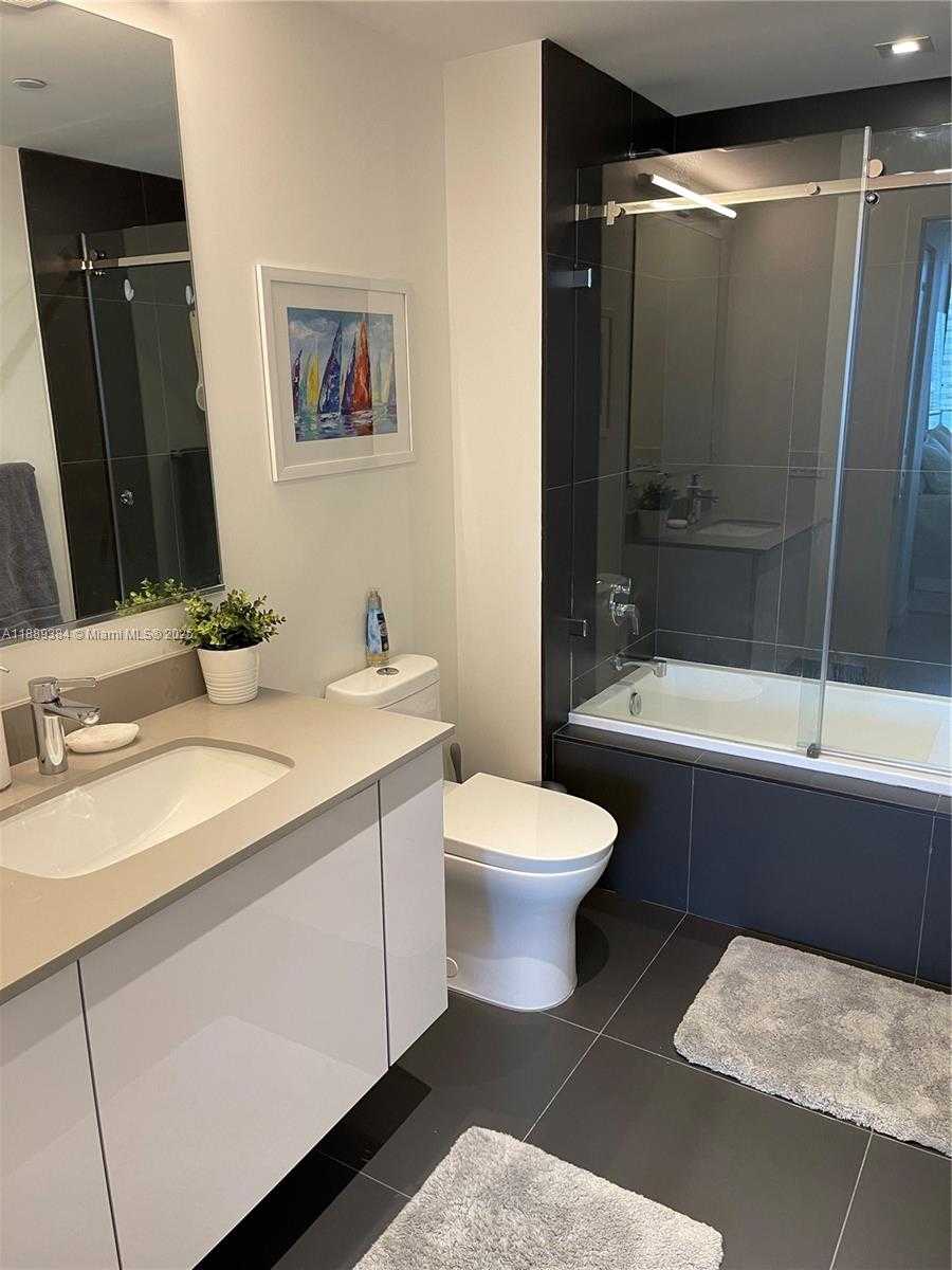 Small Image of 1600 NORTH EAST 1ST #2109, Miami Number 9