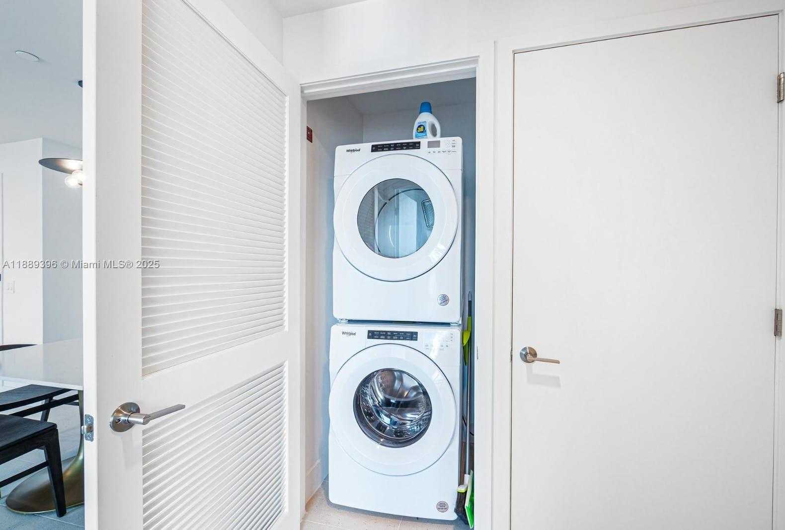 Small Image of 159 NORTH EAST 6TH ST #5101, Miami Number 52