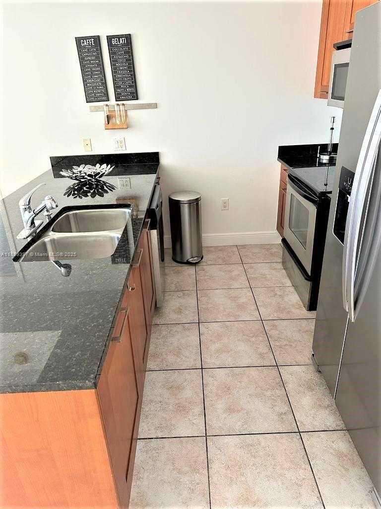 Small Image of 4100 SALZEDO ST #702, Coral Gables Number 10