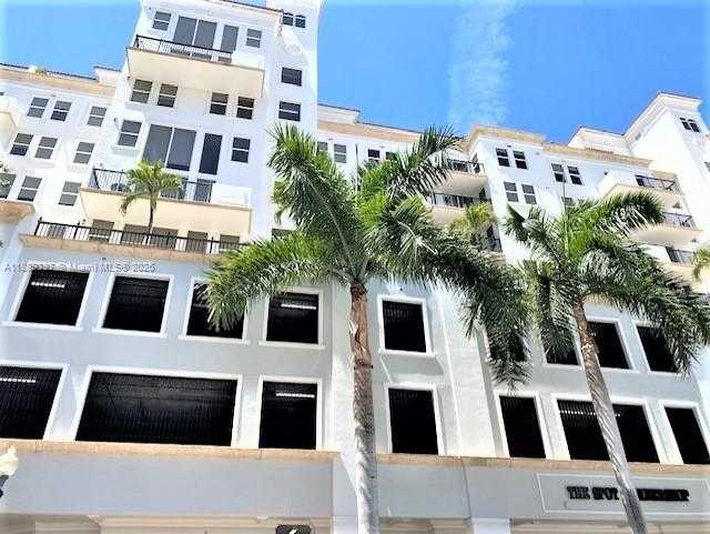 Small Image of 4100 SALZEDO ST #702, Coral Gables Number 4