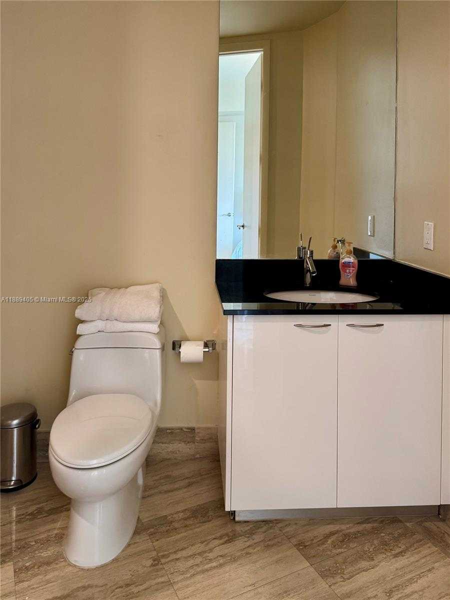 Small Image of 16001 COLLINS AVE #1106, Sunny Isles Beach Number 21
