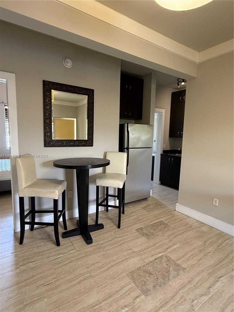 Small Image of 1330 PENNSYLVANIA AVE #313, Miami Beach Number 11