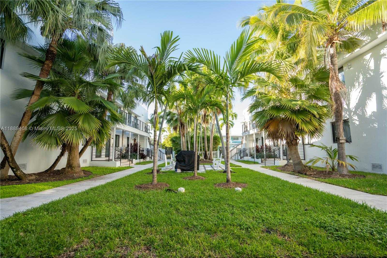 Small Image of 1971 BAY DR #112, Miami Beach Number 19