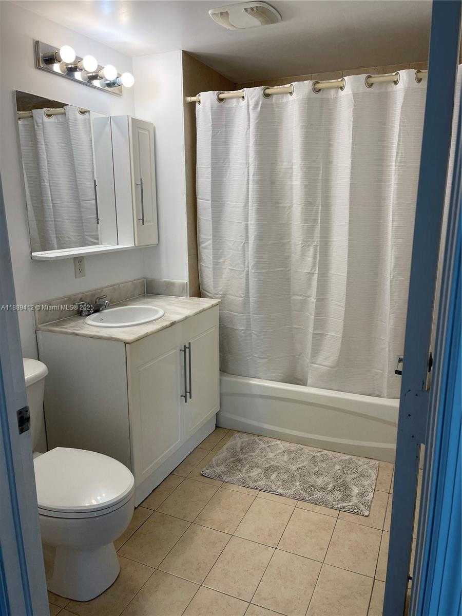 Small Image of 275 NORTH EAST 18TH ST #1907, Miami Number 17