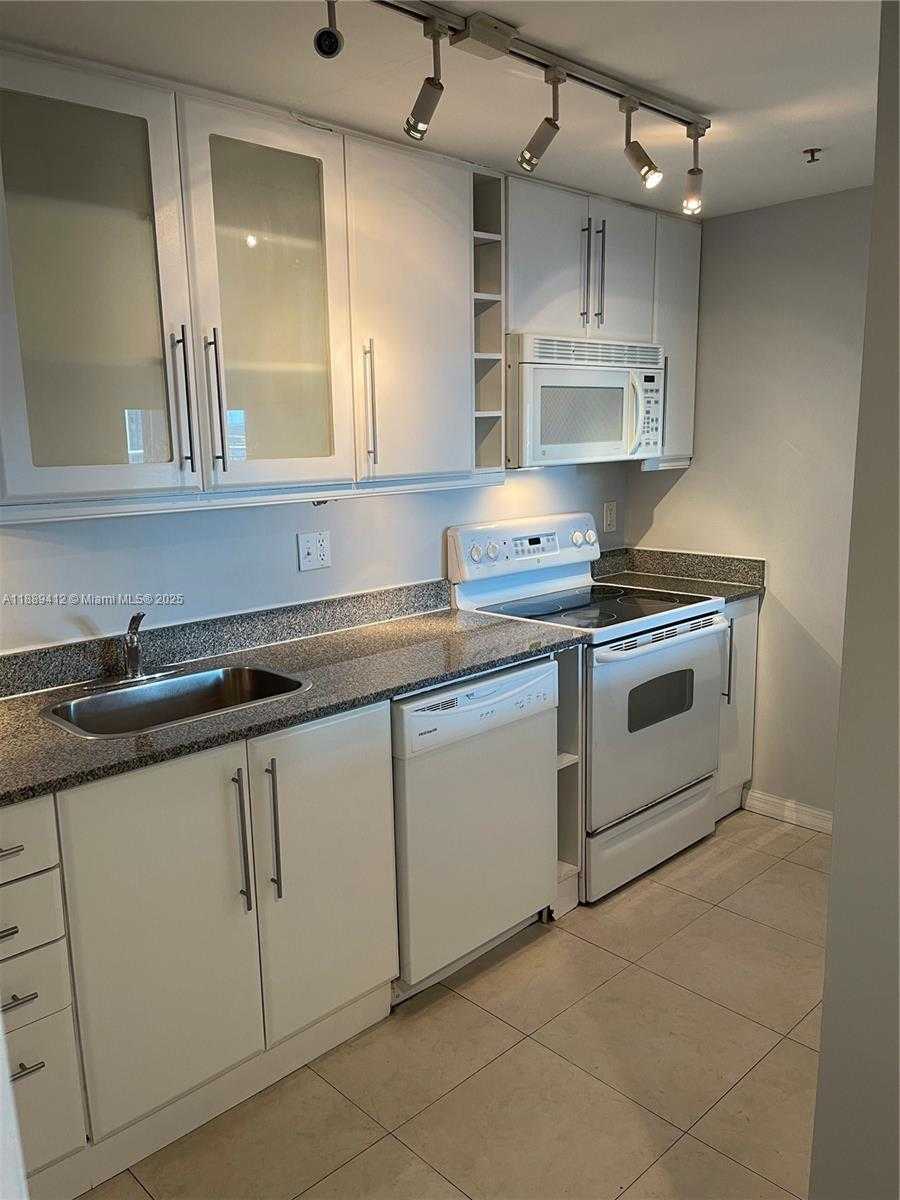 Small Image of 275 NORTH EAST 18TH ST #1907, Miami Number 19