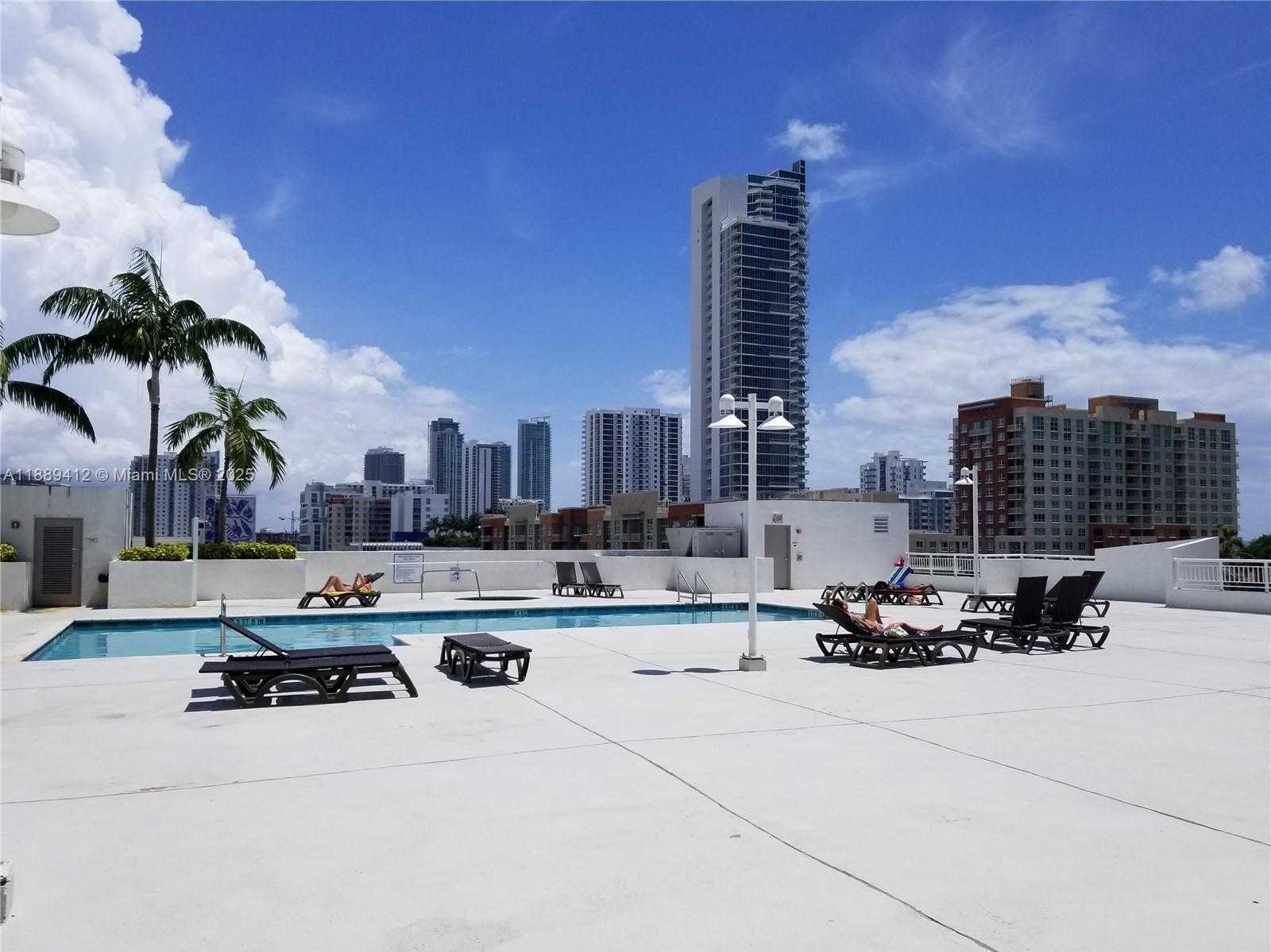 Small Image of 275 NORTH EAST 18TH ST #1907, Miami Number 24