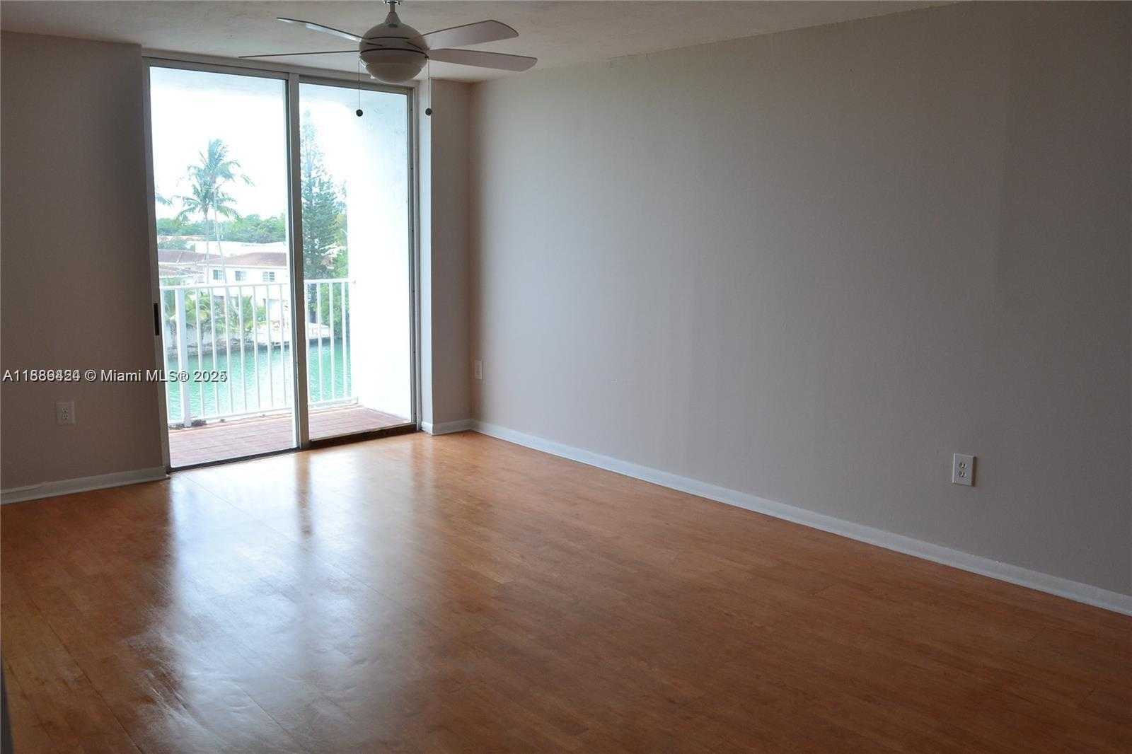 Small Image of 80 SOUTH SHORE DR #405, Miami Beach Number 11