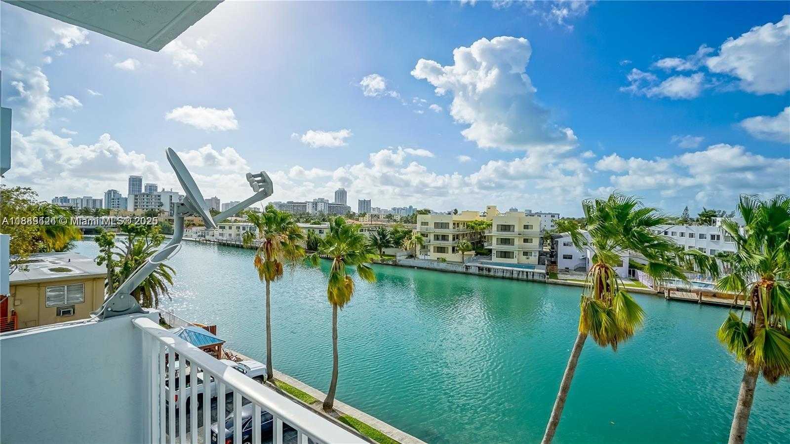 Small Image of 80 SOUTH SHORE DR #405, Miami Beach Number 14