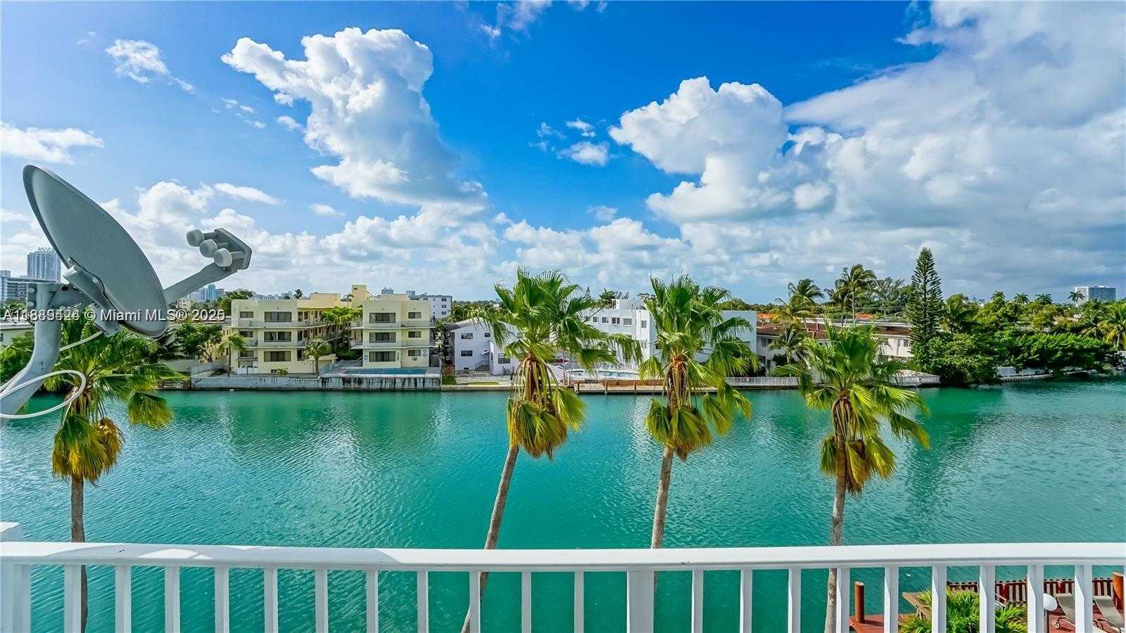 Small Image of 80 SOUTH SHORE DR #405, Miami Beach Number 15