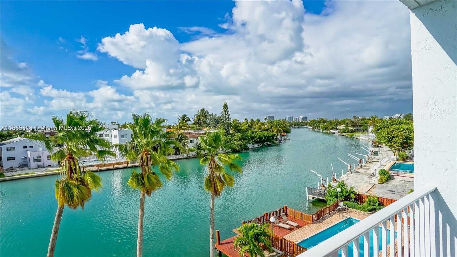 Small Image of 80 SOUTH SHORE DR #405, Miami Beach Number 16
