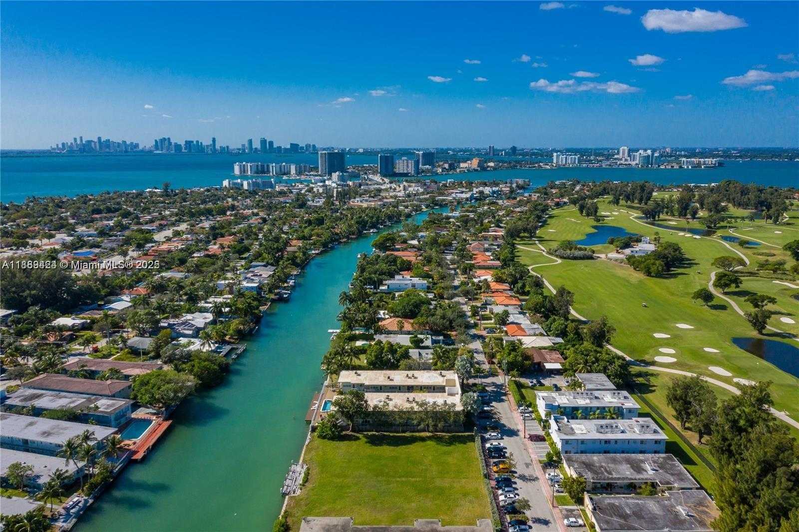 Small Image of 80 SOUTH SHORE DR #405, Miami Beach Number 29