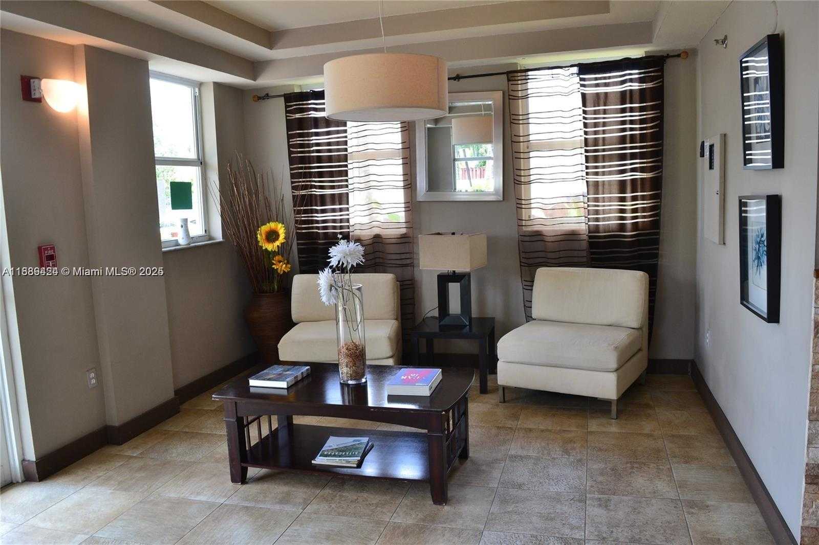 Small Image of 80 SOUTH SHORE DR #405, Miami Beach Number 3