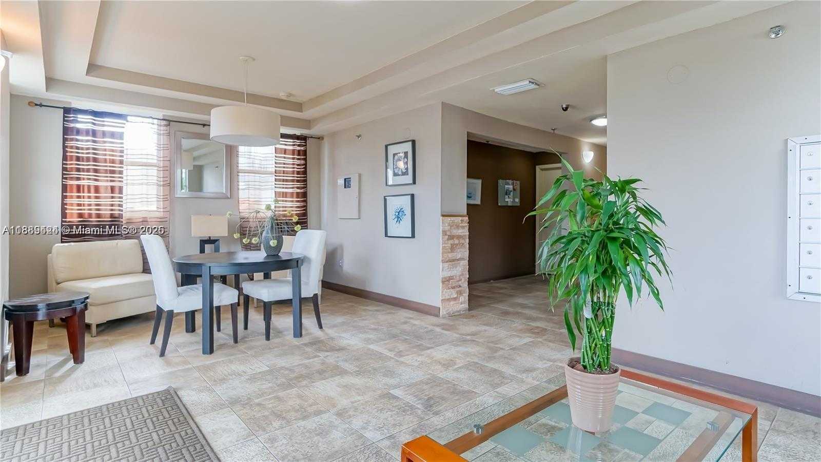 Small Image of 80 SOUTH SHORE DR #405, Miami Beach Number 4