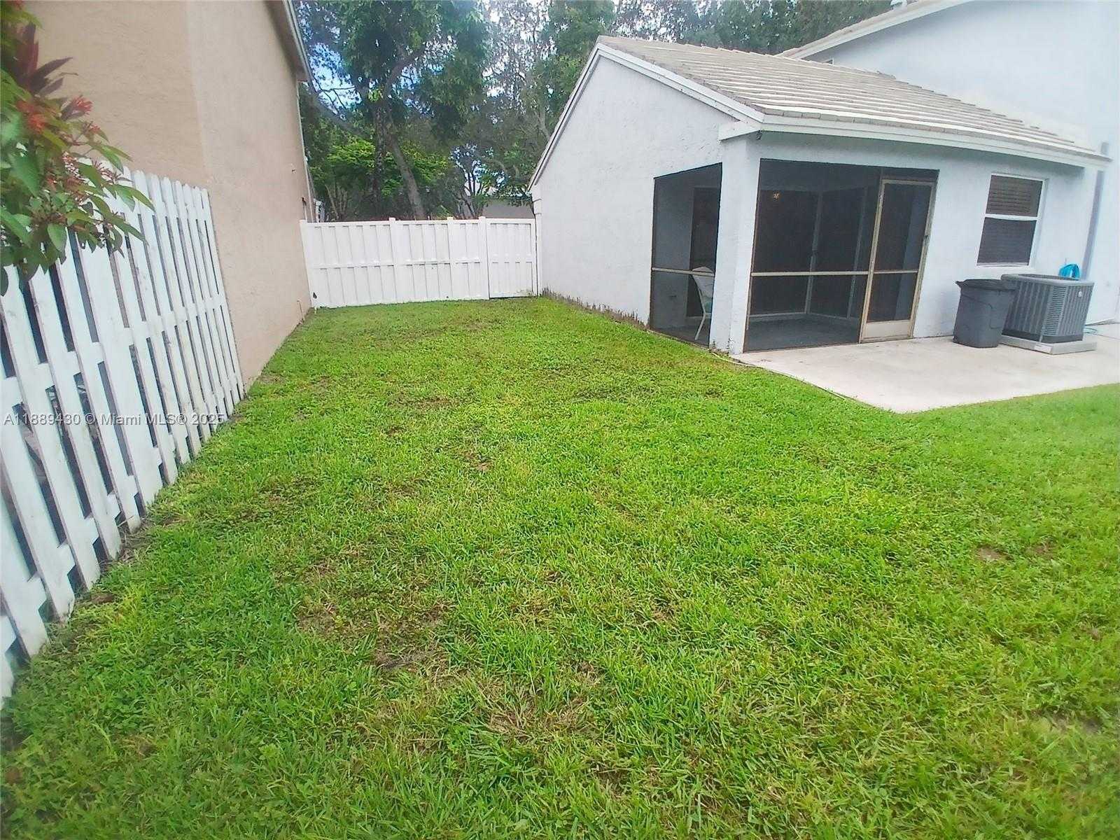 Small Image of 9944 NORTH WEST 2ND CT #9944, Plantation Number 17