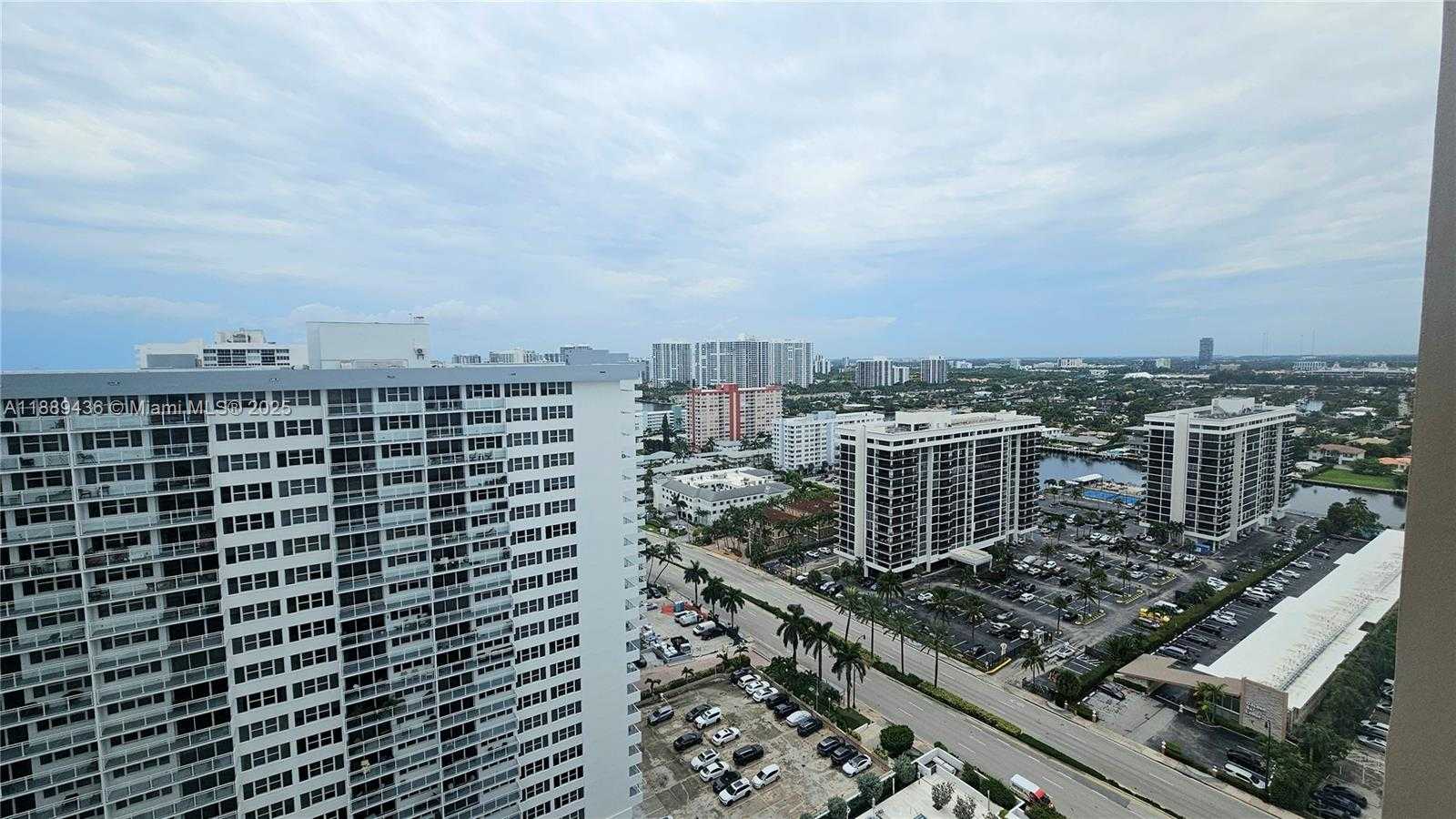 Small Image of 1980 SOUTH OCEAN DR #PHC, Hallandale Beach Number 21