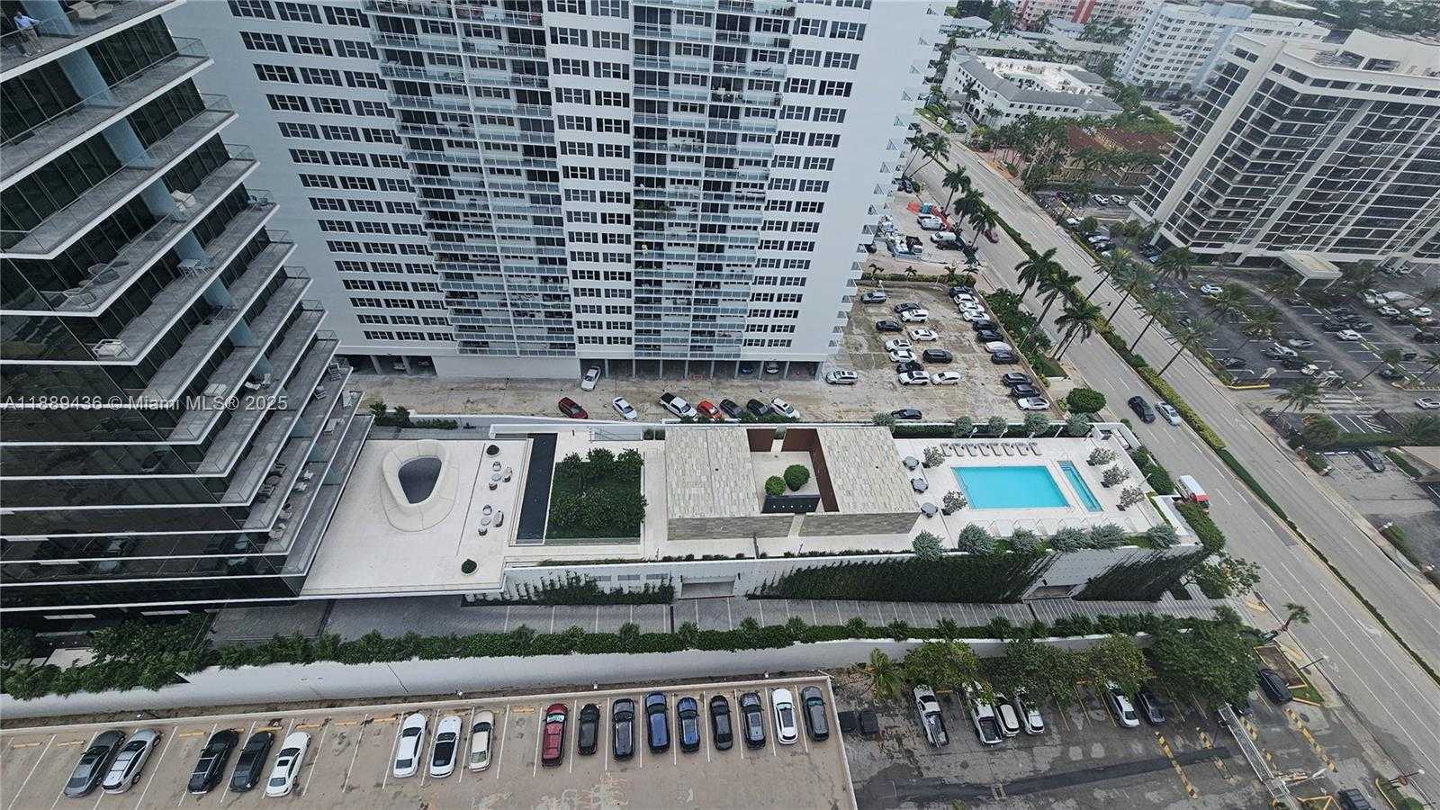 Small Image of 1980 SOUTH OCEAN DR #PHC, Hallandale Beach Number 23