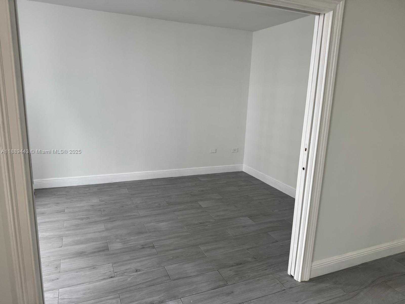 Small Image of 701 BRICKELL KEY BLVD #607, Miami Number 16