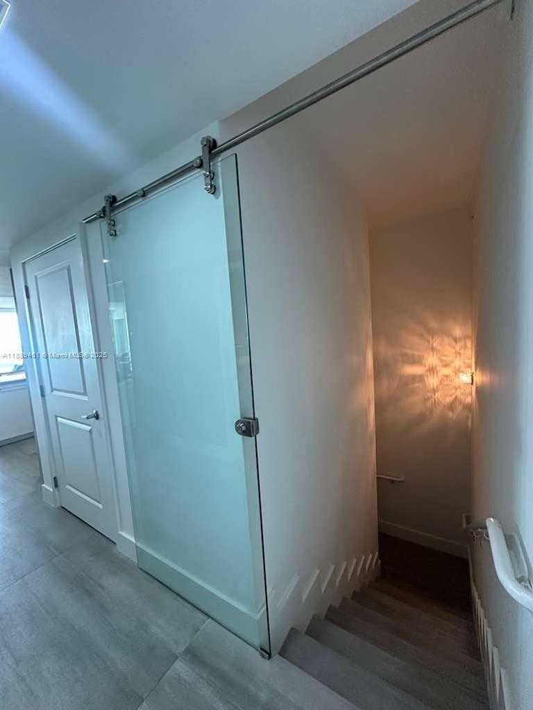 Small Image of 400 SUNNY ISLES BLVD #1616, Sunny Isles Beach Number 7