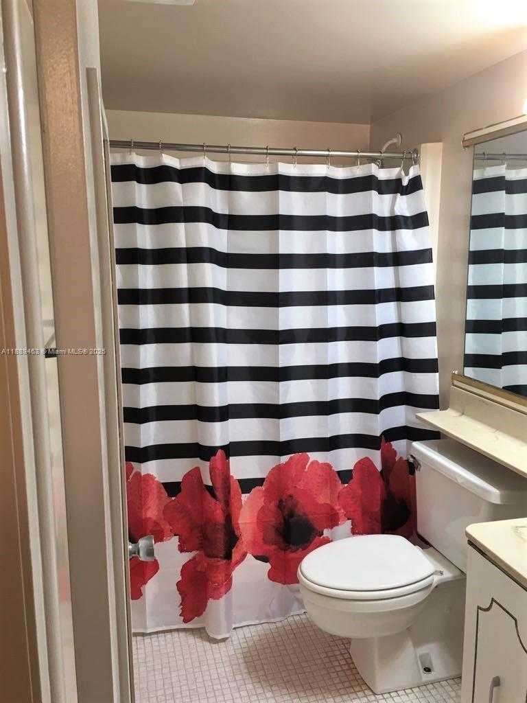 Small Image of 14201 NORTH KENDALL DR #405D, Miami Number 10