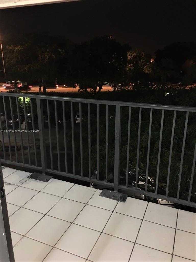Small Image of 14201 NORTH KENDALL DR #405D, Miami Number 17