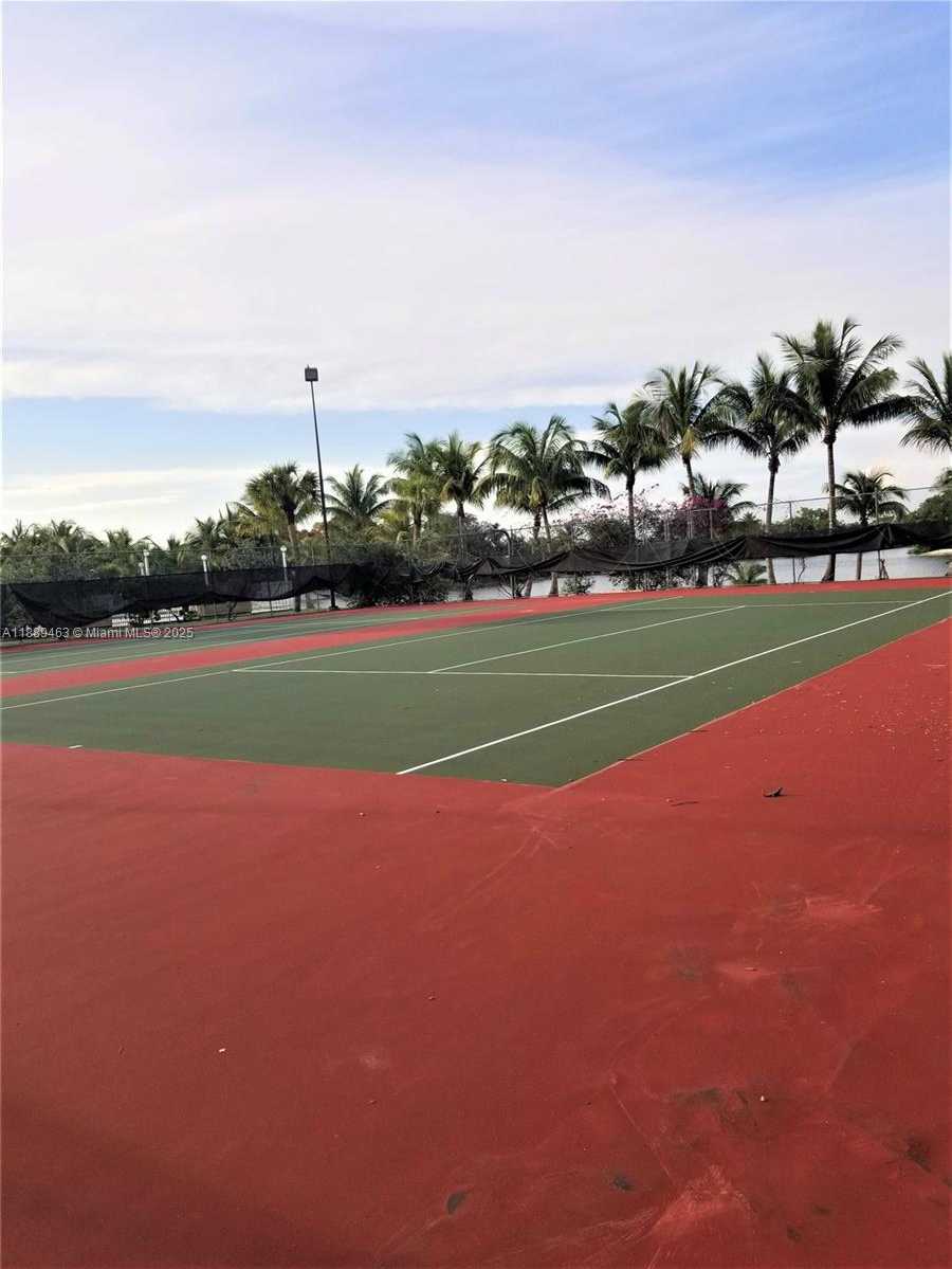 Small Image of 14201 NORTH KENDALL DR #405D, Miami Number 24