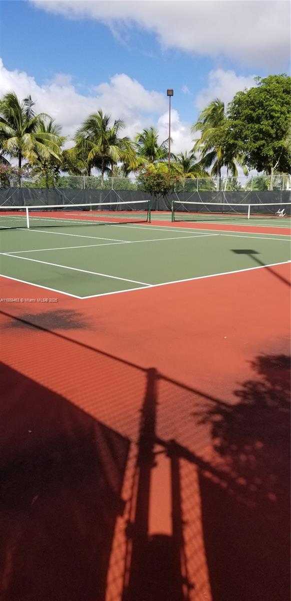 Small Image of 14201 NORTH KENDALL DR #405D, Miami Number 37
