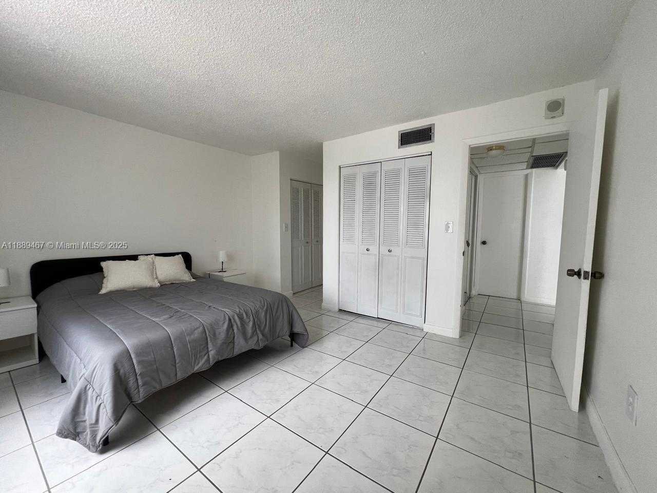 Small Image of 6801 INDIAN CREEK DR #509, Miami Beach Number 10
