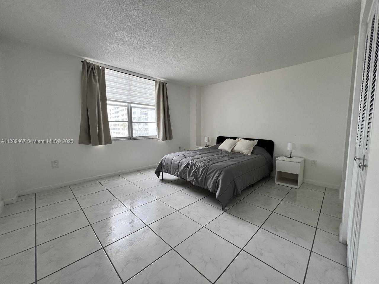 Small Image of 6801 INDIAN CREEK DR #509, Miami Beach Number 20