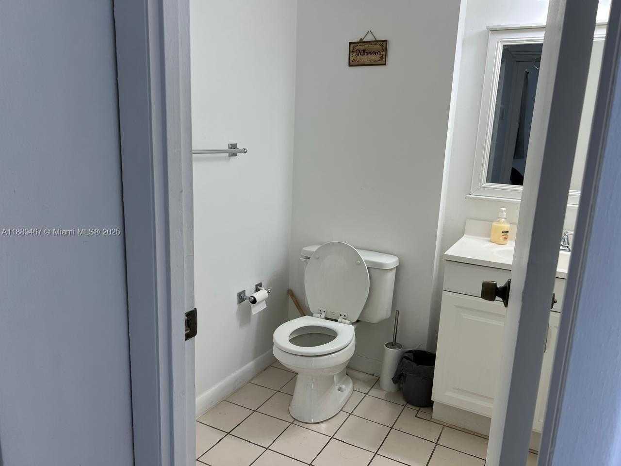 Small Image of 6801 INDIAN CREEK DR #509, Miami Beach Number 7