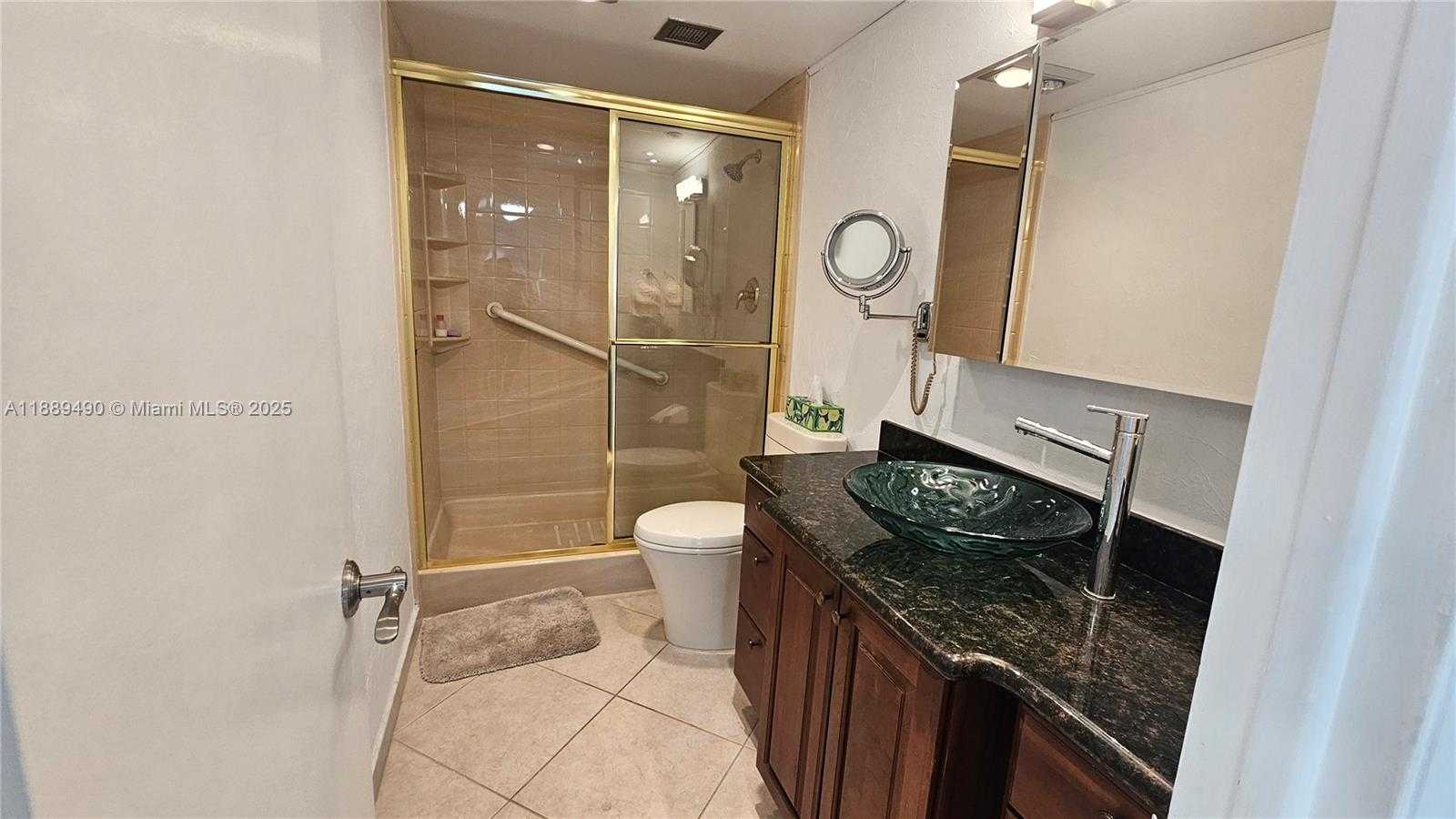 Small Image of 1980 SOUTH OCEAN DR #7F, Hallandale Beach Number 13