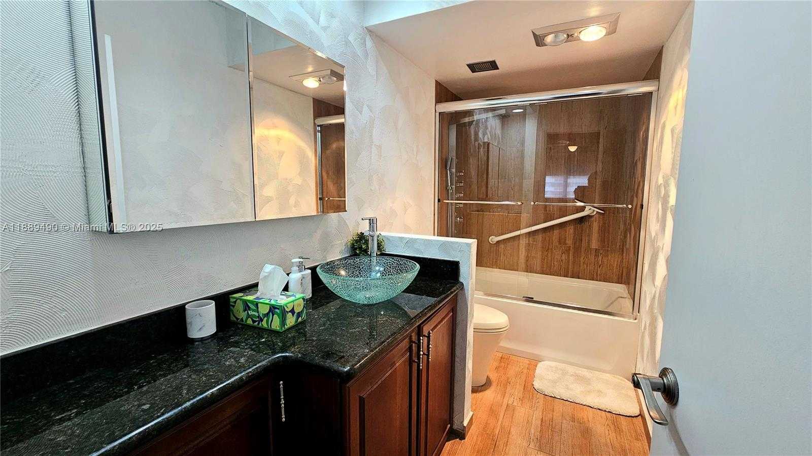 Small Image of 1980 SOUTH OCEAN DR #7F, Hallandale Beach Number 18