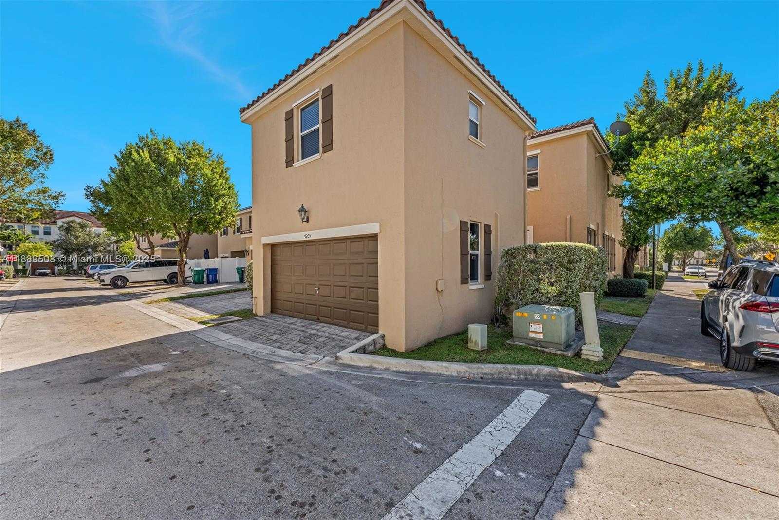 Small Image of 9205 SOUTH WEST 170TH PL, Miami Number 32